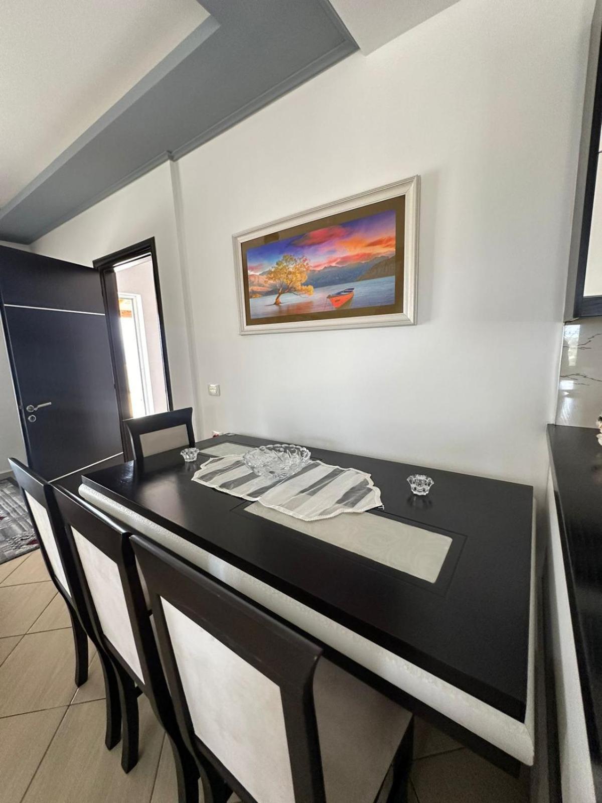 Apartments Berti Sarandë Eksteriør billede