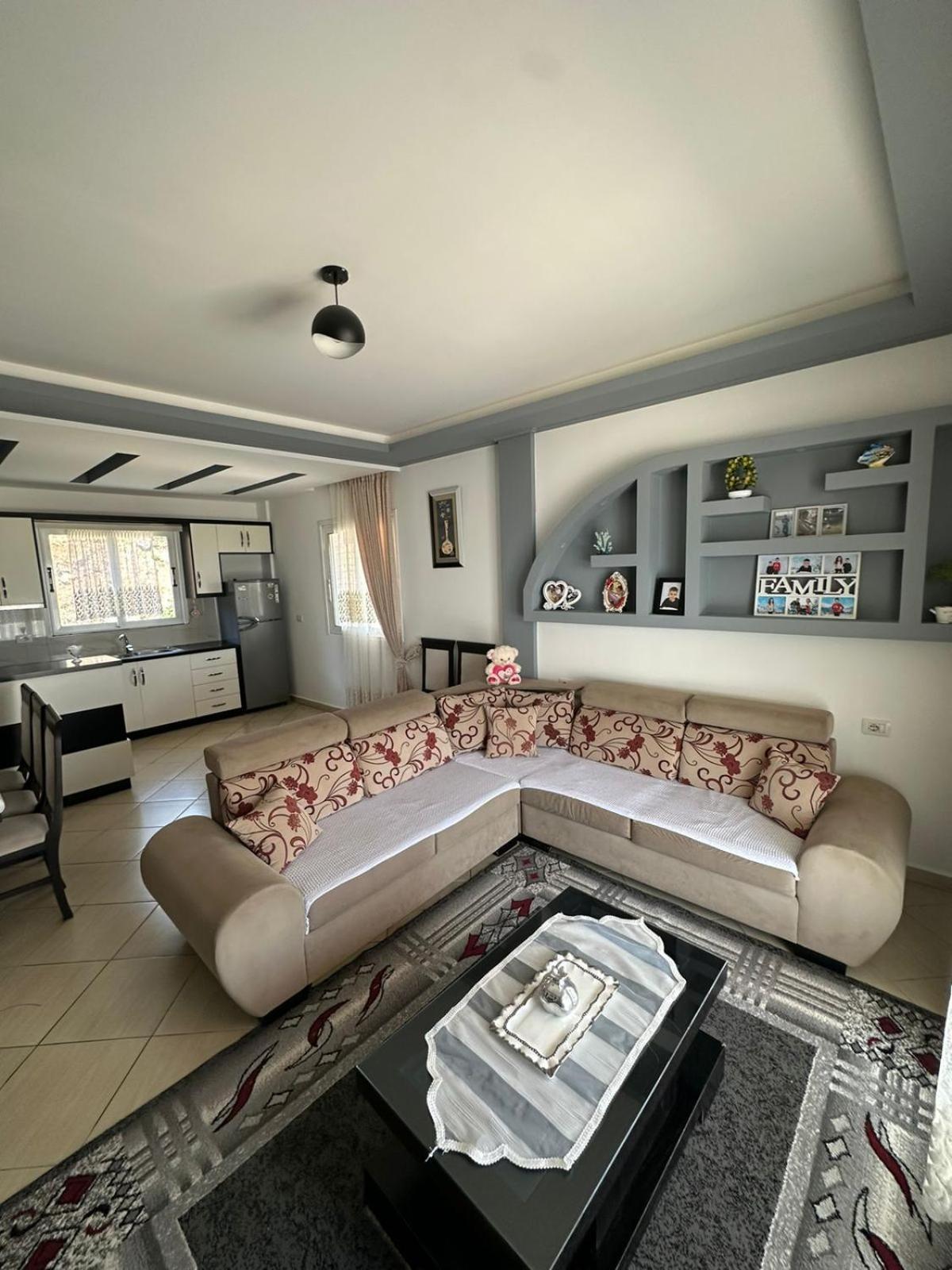 Apartments Berti Sarandë Eksteriør billede