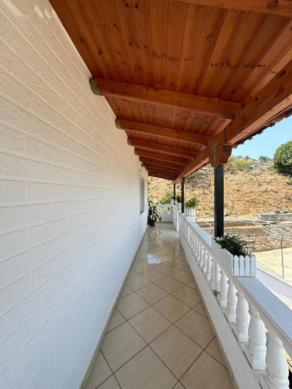 Apartments Berti Sarandë Eksteriør billede